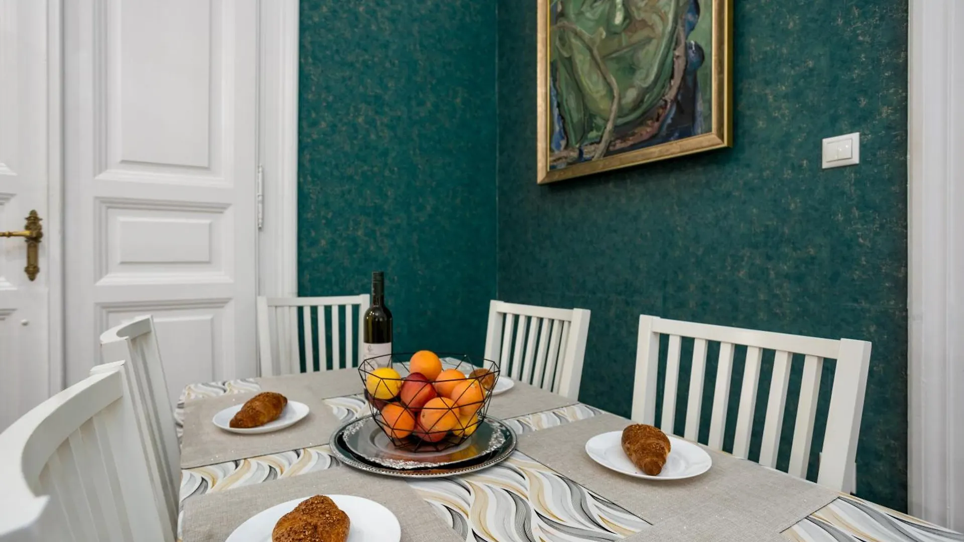 Zafire Apartment Budapest With Free Parking Ungaria
